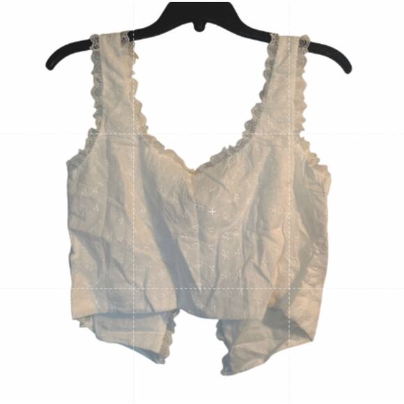 NWT Princess Polly White Eyelet Crop Top Front Tie Size 6 - Picture 2 of 7